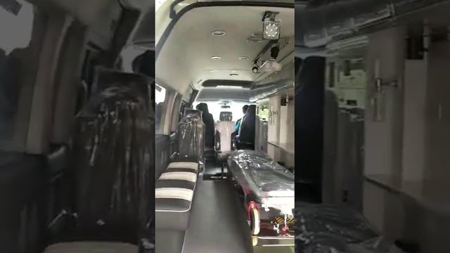 AMBULANCE TOYOTA HIACE COMMUTER смотреть онлайн