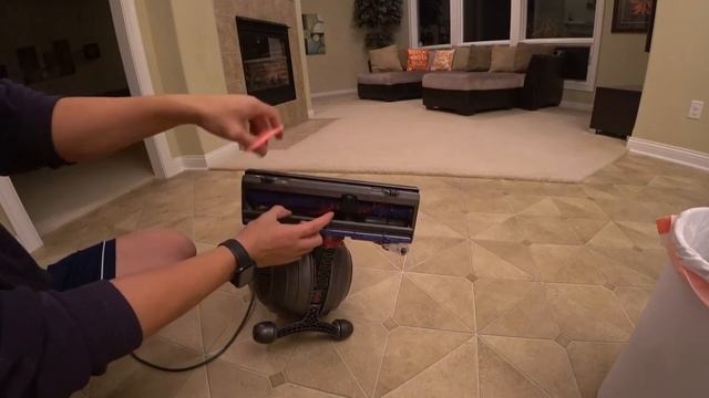 Dyson Cinetic Big Ball Animal + Allergy Upright Vacuum смотреть онлайн