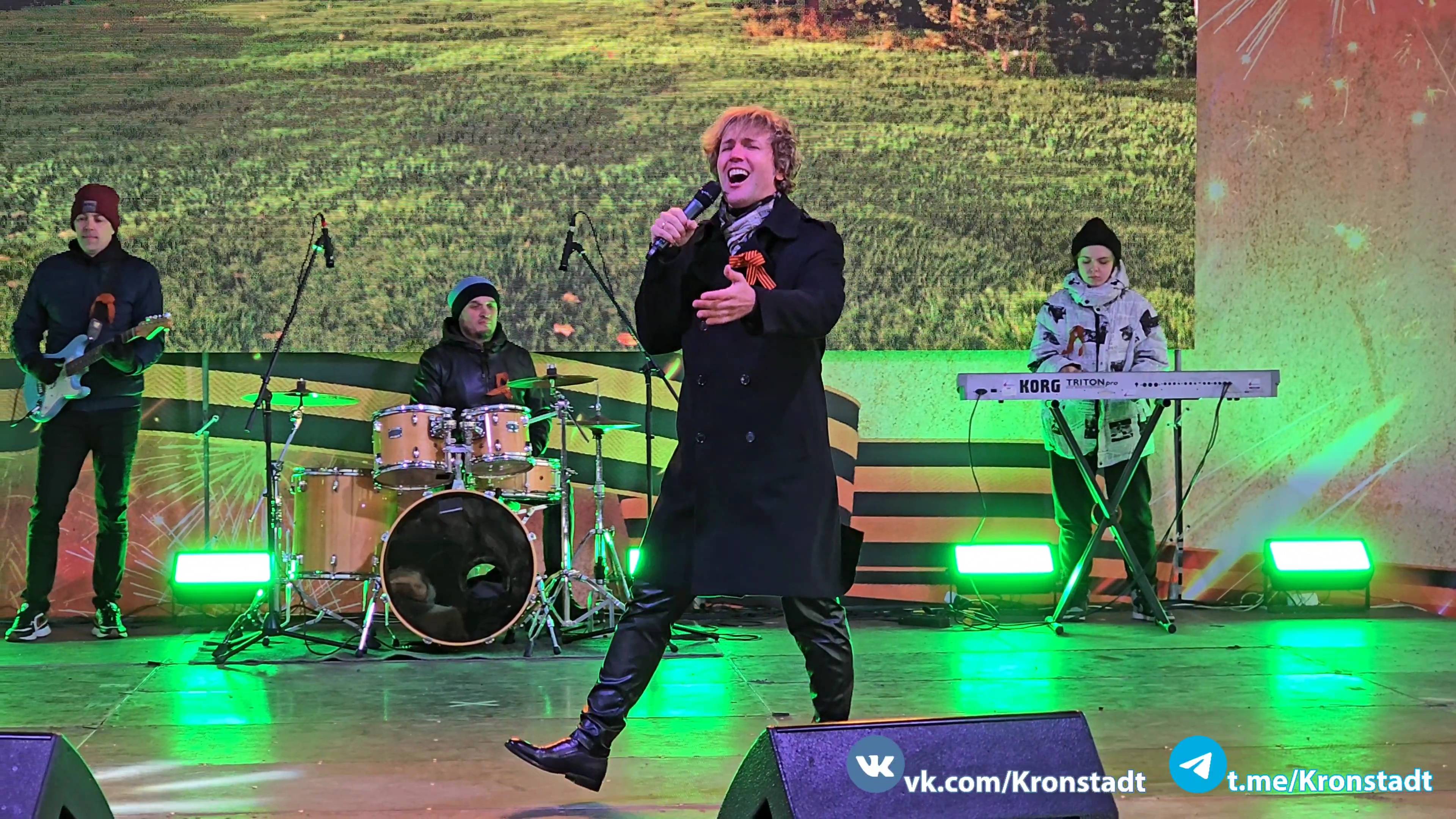 На солнечной поляночке ("играй, играй, рассказывай, Тальяночка сама") — Евгений Южин / Кронштадт. смотреть онлайн