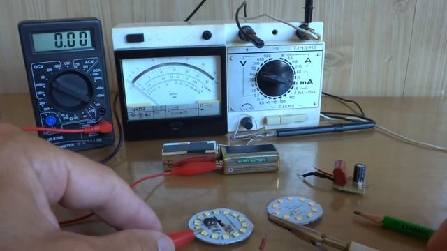 ? ПЕРЕДЕЛКА СВЕТОДИОДНОЙ ЛАМПЫ ? Какой вольтаж у матриц ? Как проверить диоды смотреть онлайн