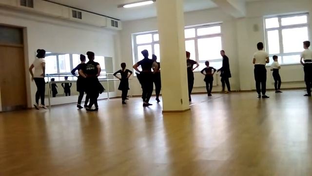 Репетиция школы народных танцев "Ирбис"(2) смотреть онлайн