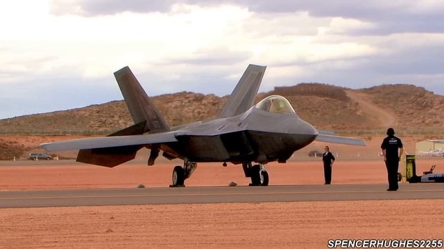 F-22 Raptor Engine Start-Up