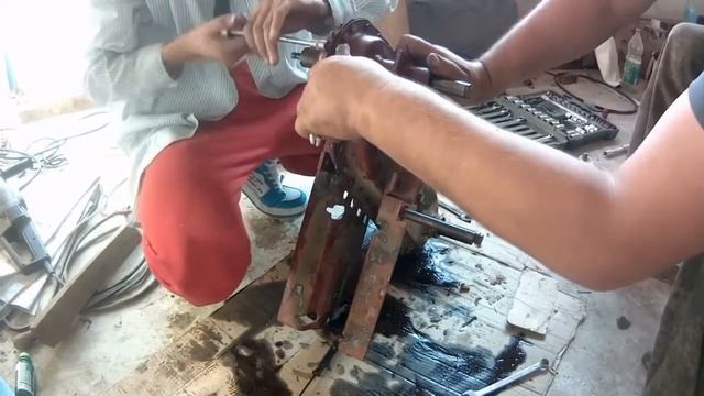 Разбор КПП на мотоблоке «Каскад» Из-за мелочи потратили кучу времени!.. смотреть онлайн