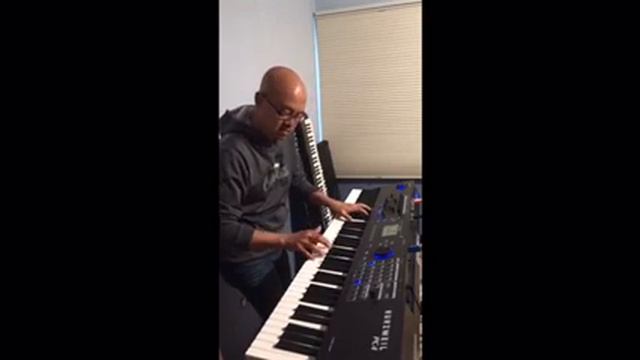 Kurzweil PC4 - Frank Lucas Piano Mayhem! смотреть онлайн