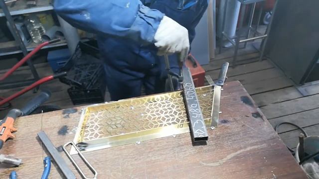 Сварка аргоном латунных решёток. смотреть онлайн