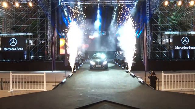 Mercedes-Benz Show - Nico Rosberg F1 Driver смотреть онлайн