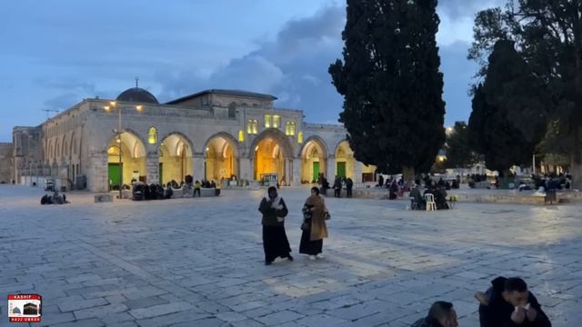 A spiritual view of Iftar at Al AQSA Mosque |ألليوم الرابع عشر من رمضان في المسجد الأقصى المبارک смотреть онлайн
