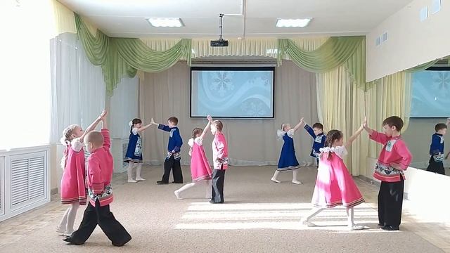 Ансамбль "Аленький цветочек" Танец "Вдруг как в сказке" смотреть онлайн
