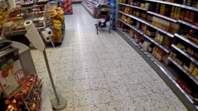 В Германии книги хранятся в холодильнике :) смотреть онлайн