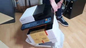 Розпакування kyocera ecosys m2135dn