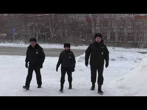 Ирина Волк: В Свердловской области полицейские помогли гражданам эвакуироваться из горящего дома смотреть онлайн