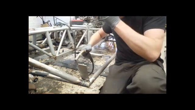 20 Minute TVR Sports Car Rebuild смотреть онлайн