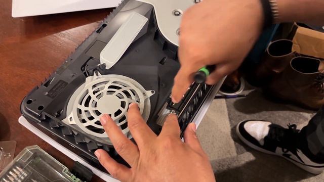 Kingston FURY Renegade PCIe 4.0 NVMe M.2 SSD 1TB PS5 Installation / Unboxing смотреть онлайн