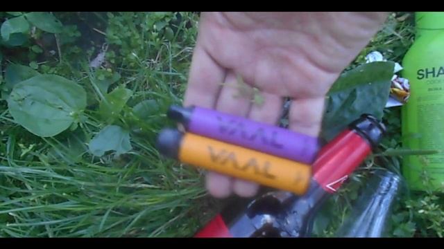 Поиск во дворах на улице и мусорных контейнерах смотреть онлайн