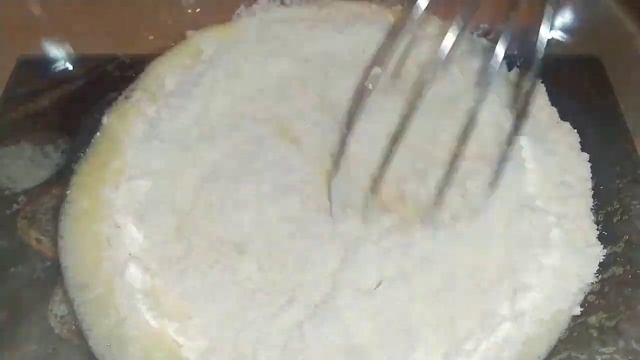 Я его готовлю каждые выходные!Минутный пирог с мандаринами на сковороде смотреть онлайн