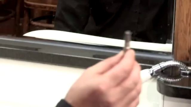 How To Clean Your Nose Hair Trimmers