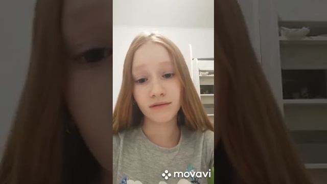 Карина Торшина Пытается выучить басню "Свинья под дубом" Автор: И. А. Крылов смотреть онлайн