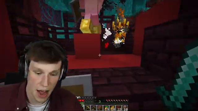 Minecraft But I Can't Leave This Circle! смотреть онлайн