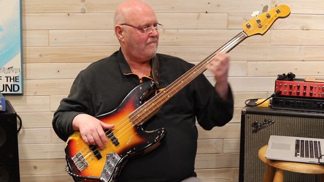 Fender Jaco Pastorius Tribute Bass смотреть онлайн