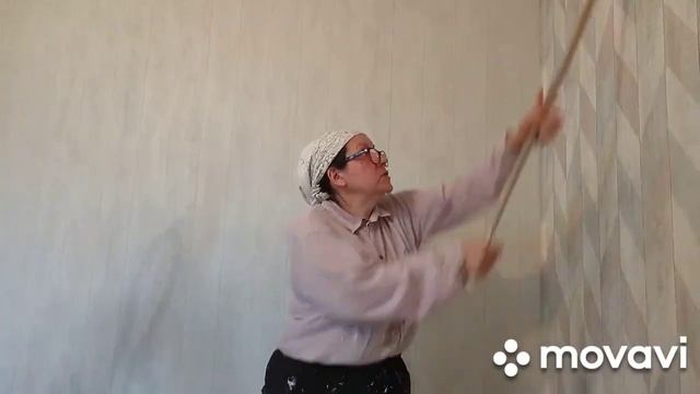 Как прикатать стыки обоев валиком