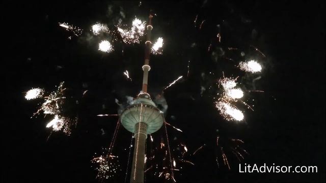 Вильнюсская телебашня зажигает свои огни