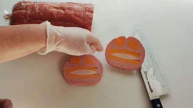 Сырный смайлик -вареная колбаса с сыром Чеддер. Дегустация смотреть онлайн