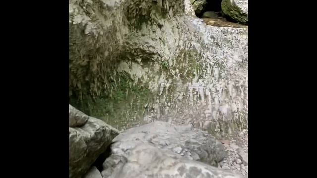 Путешествие к водопаду «Пасть дракона» недалеко от Красной поляны. смотреть онлайн
