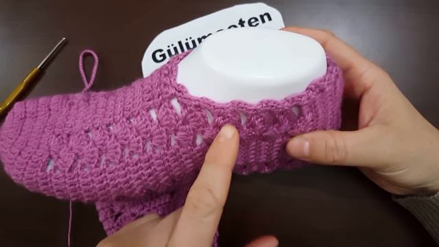 Çeyizlik kolay patik yapımı Tığ işi bayan patik смотреть онлайн