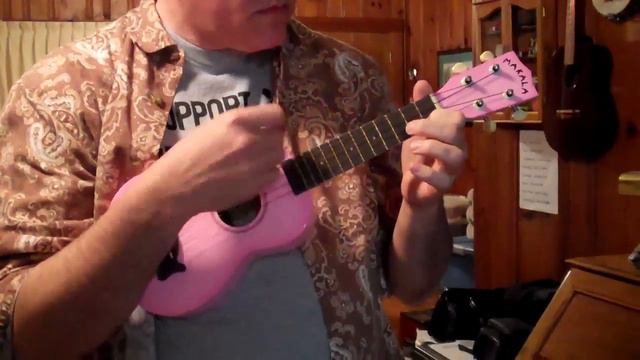 Blue Hawaii on a Pink Makala Ukulele смотреть онлайн