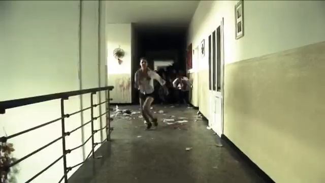 УЖАСЫ ФИЛЬМ ПРО ЗОМБИ: Истребление зомби по социалистически прикольный зомби кинчик