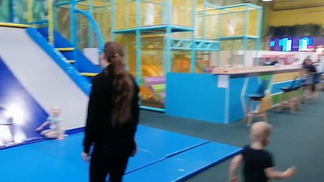 Дети. Калининград. Арле парк. (4) смотреть онлайн