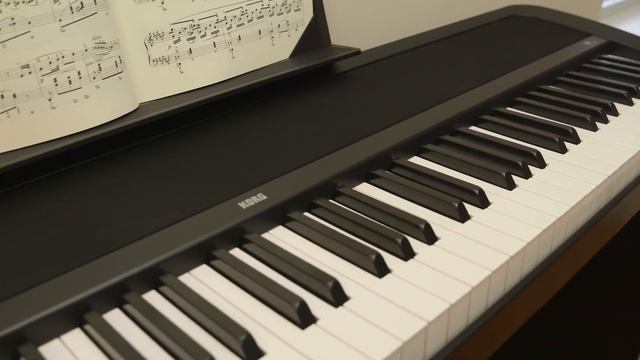 KORG B1 : le piano numérique au toucher et sons naturels et réalistes (vidéo de la Boite Noire) смотреть онлайн