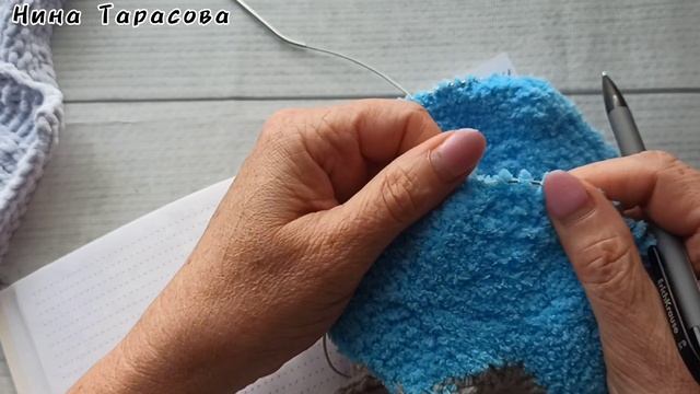 Пальто для куклы Школьницы. Вязание спицами. смотреть онлайн