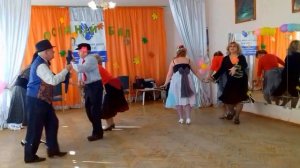 Это школа Соломона Пляра, Школа бальных танцев