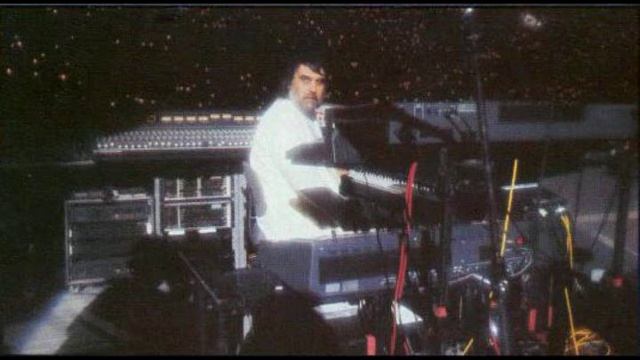 Vangelis - O Sole Mio (Rome concert Terme di Caracalla -1989) смотреть онлайн