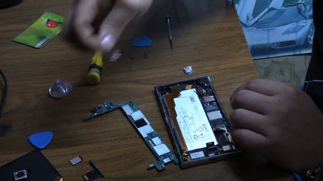 замена разъёма питания на телефоне Sony Xperia XZ Premium G8142 смотреть онлайн