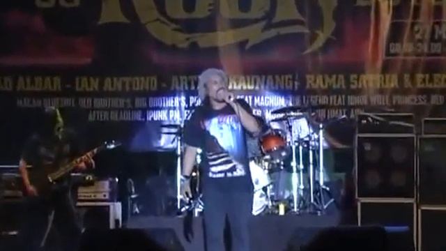 When i see you smile - Bad English - Bloggerhelper смотреть онлайн