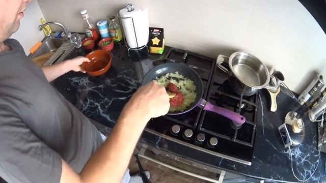 Готовим дичь - Паста с зайчатиной и овощами смотреть онлайн