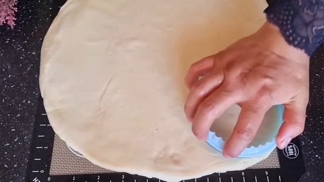 У вас есть формочка? Мало кто знает этот секрет. Почему я не знала об это. Секреты Узбекской кухни смотреть онлайн