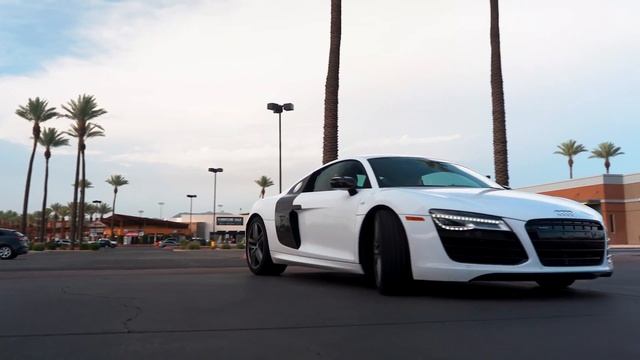 Audi R8 [4K] смотреть онлайн