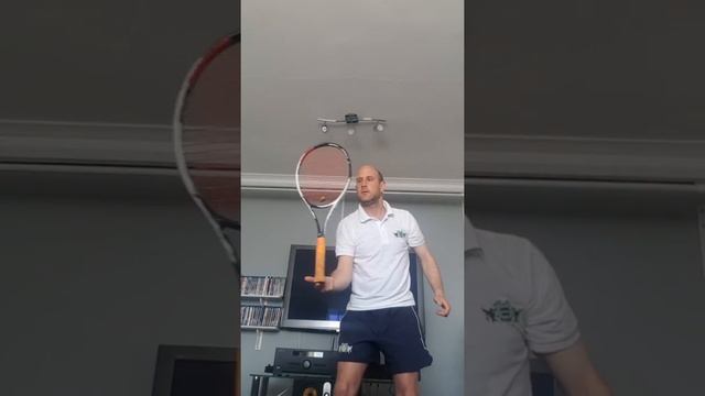 Racket skill 8 - Finger balance смотреть онлайн