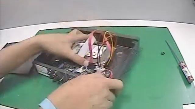 Versa Vue DVR Hard drive Installation Tutorial смотреть онлайн
