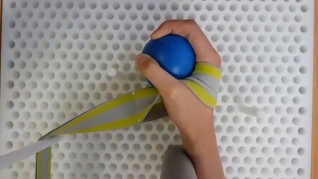 Тренируем разгибатели запястья I Кистевая терапия VHT смотреть онлайн