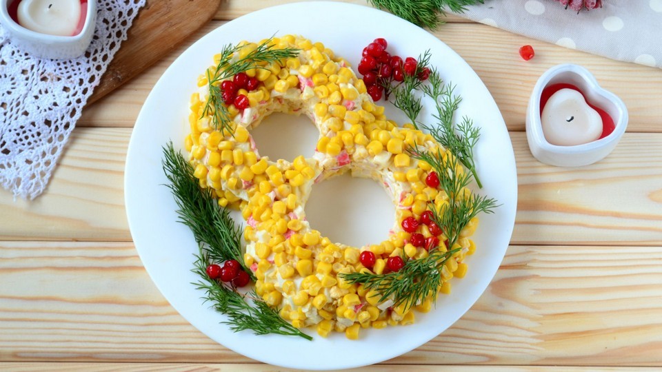 Салат "8 марта" с крабовыми палочками . смотреть онлайн