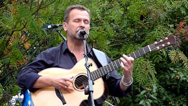 Martin Simpson - Will Atkinson (Moseley Folk Festival 2010) смотреть онлайн