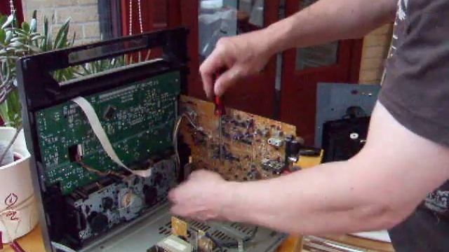 Let's take something apart #6 - Music Centre смотреть онлайн