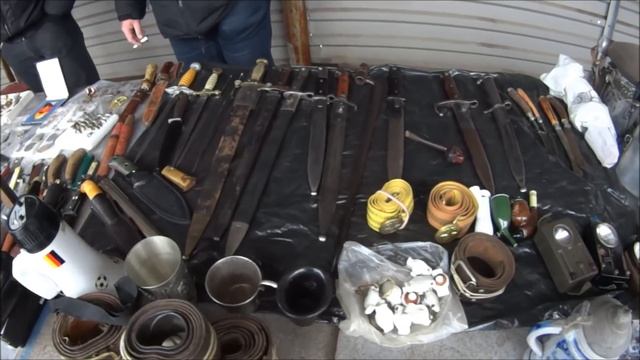 №40 Блошиный рынок в Питере смотреть онлайн