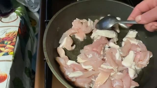 Нажарила и не даю кушать?Котлеты с грибным фаршем?Шаурма супер?￼ смотреть онлайн