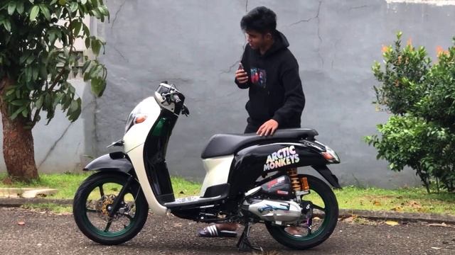 Review scoopy famous?? Mr.cuppy смотреть онлайн