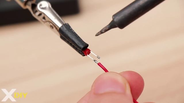 لا تتخلص من الشاحن الذي لا يعمل!! لا أحد يعرف أنه يمكنك القيام بذلك DlY смотреть онлайн